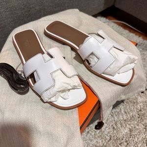 Hermes Oran sandals